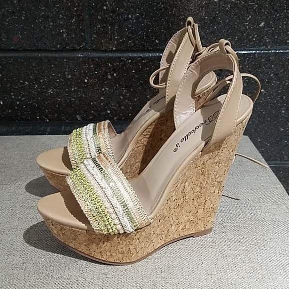 TAN NEUTRAL BEADED SANDAL CORK WEDGES ANKLE STRAPS - Picture 4 of 10